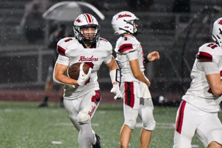 H.S. football roundup: Raiders bounce back; Eagles suffer first loss; Rams progress